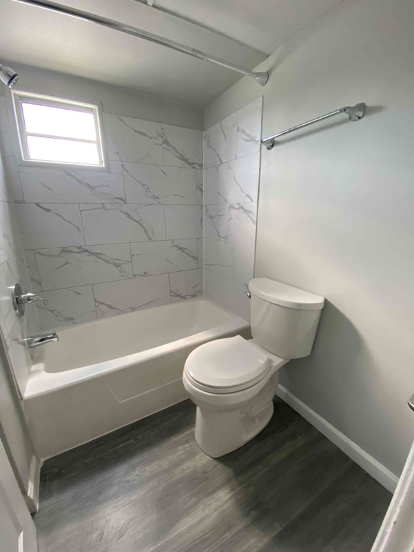 Photo - 316 52nd Ave Dr W House