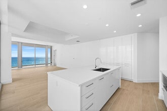 Building Photo - 153 N Seabreeze Blvd