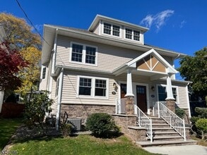 Building Photo - 33 Morris Ave