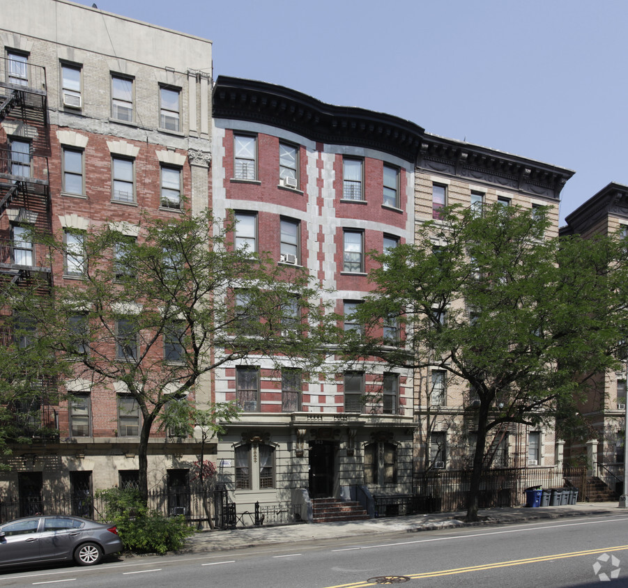Primary Photo - 943 St Nicholas Ave