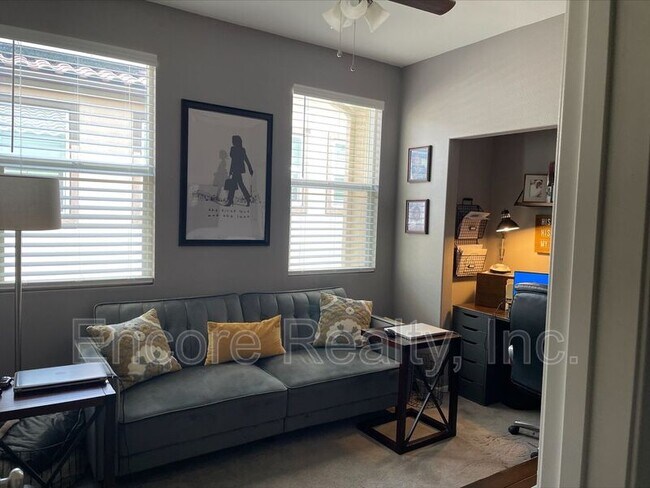 Building Photo - 1715 Cal Orchid Pl