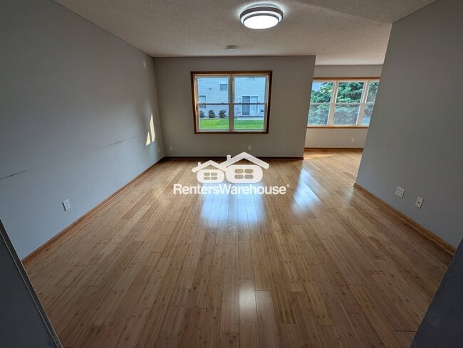 Building Photo - 10549 64th Way NE