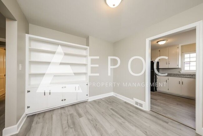 Building Photo - Quaint 3 Bedroom, 2 Bathroom- Located in W...