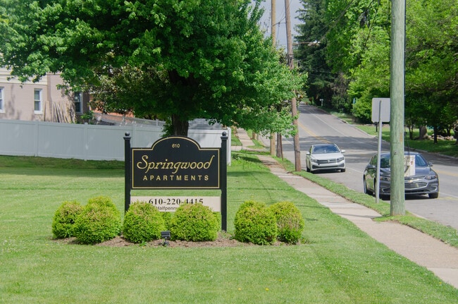 Building Photo - Springwood Apartments