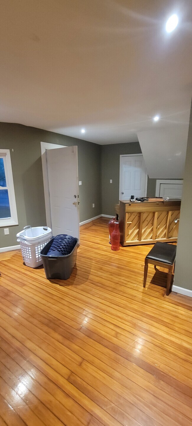 Large Dinning Room - 318 Grant Ave