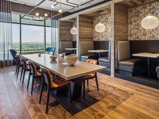 Foto del edificio - 4836 Rugby Ave
