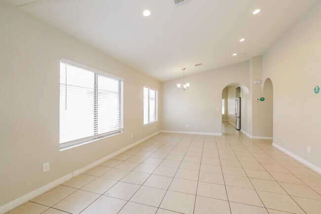 Foto del edificio - 6568 Duck Hill Springs Dr