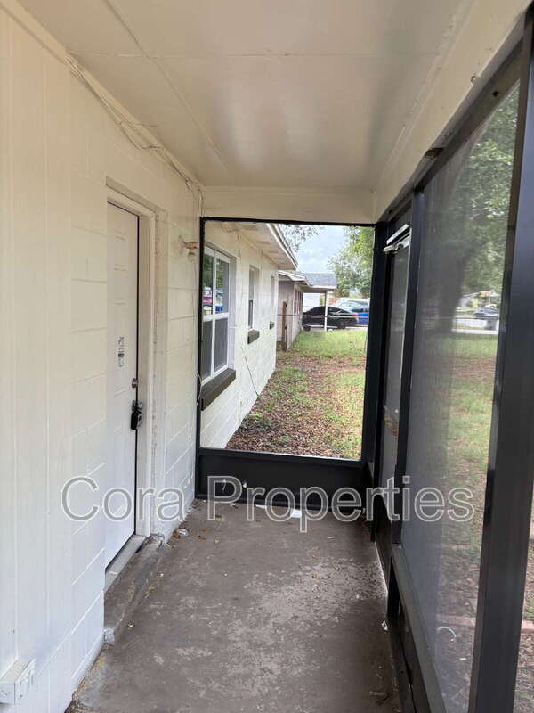 Building Photo - 2436 Lilly St