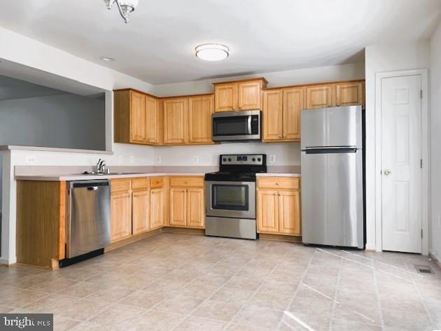 Foto del edificio - 205 Merrill Ct