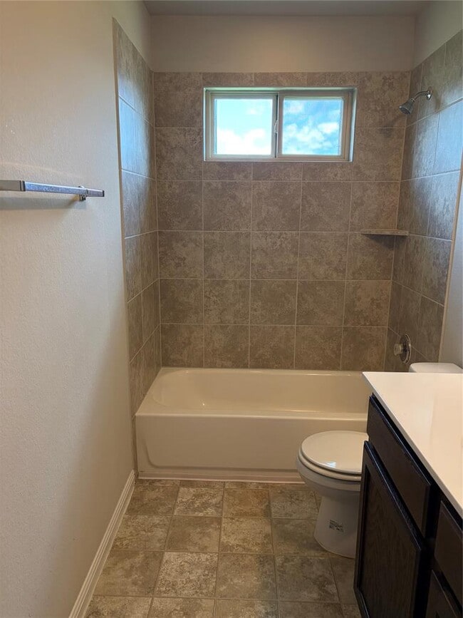 Foto del edificio - 372 Eagle Brook Ln