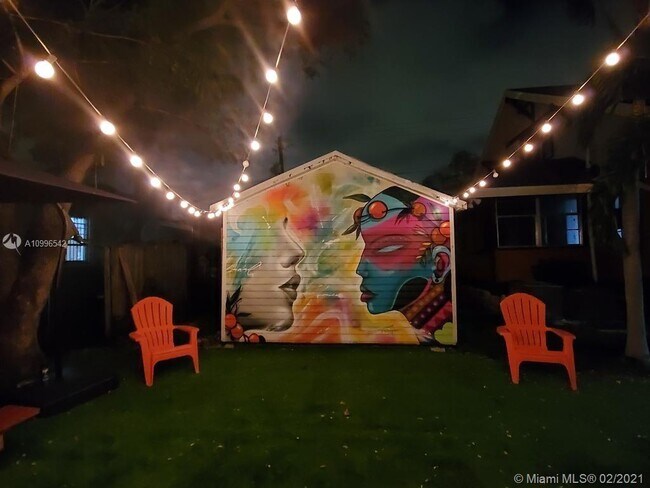 Building Photo - 3922 NW 2nd Ave