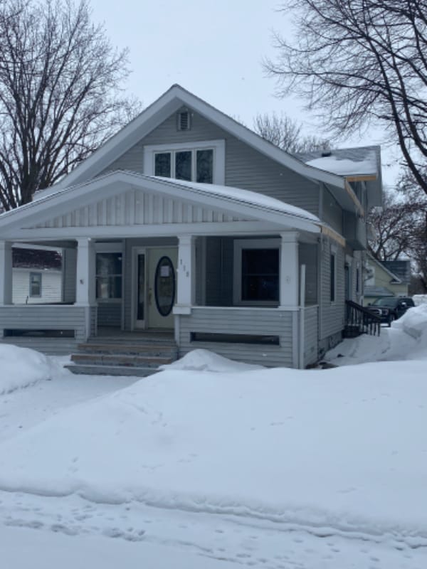 Building Photo - 118 S 8th St