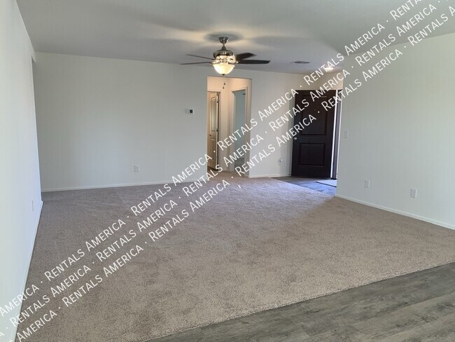 Building Photo - 2569 N Agave Ln