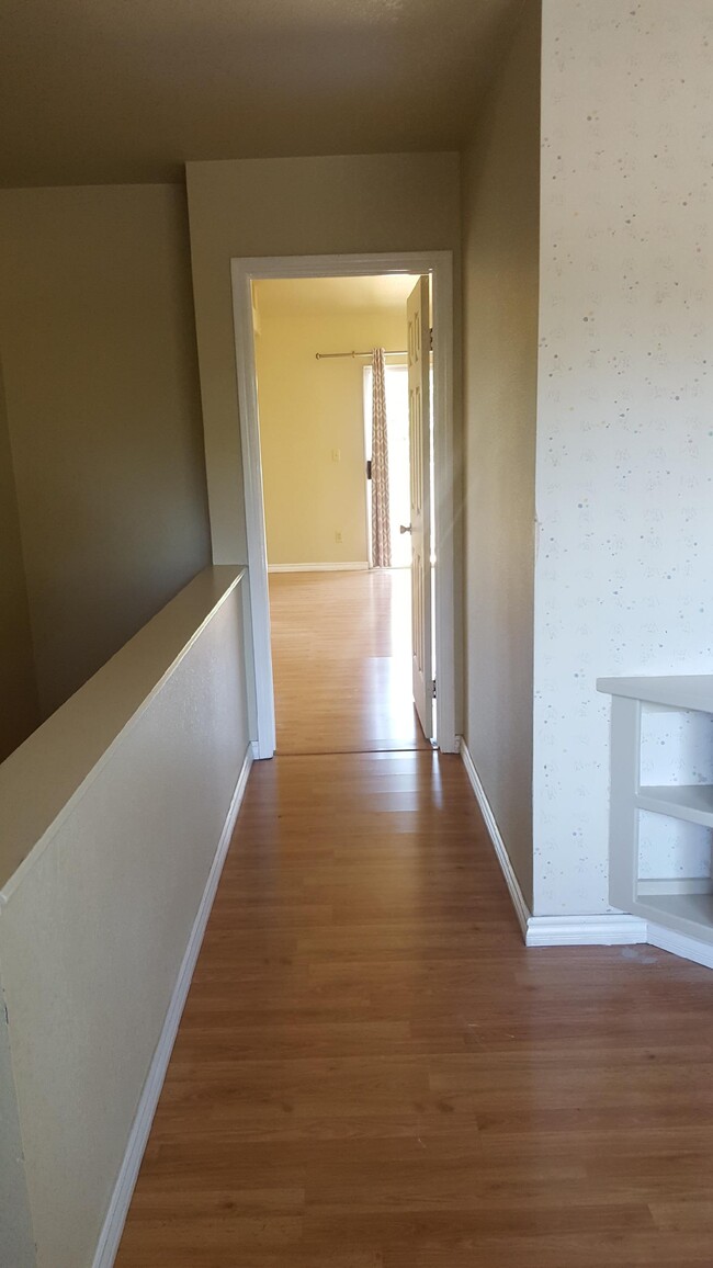 Hallway between loft and master bedroom - 1078 Summerplace Dr