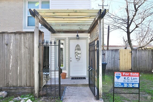 Building Photo - 7918 Prestwood Dr