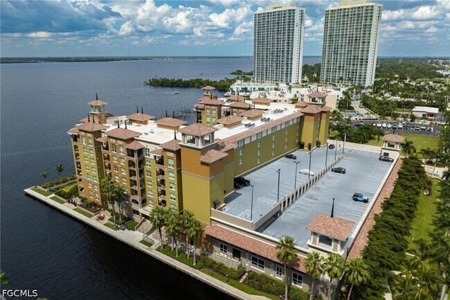 Foto del edificio - 2825 Palm Beach Blvd