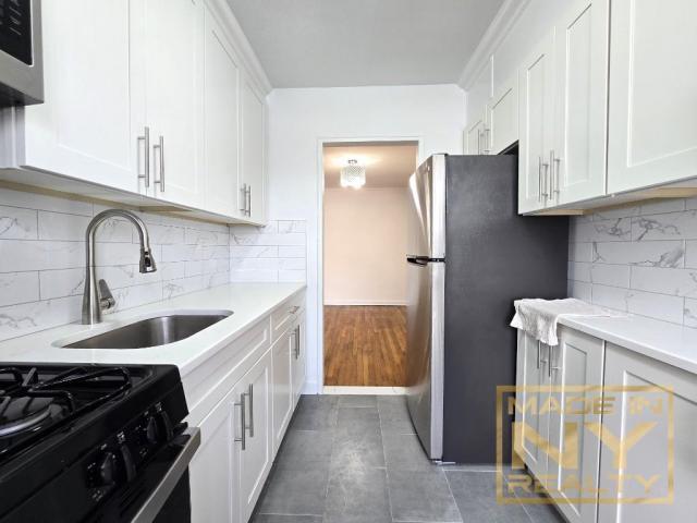 Foto del edificio - 2 bedroom in REGO PARK NY 11374