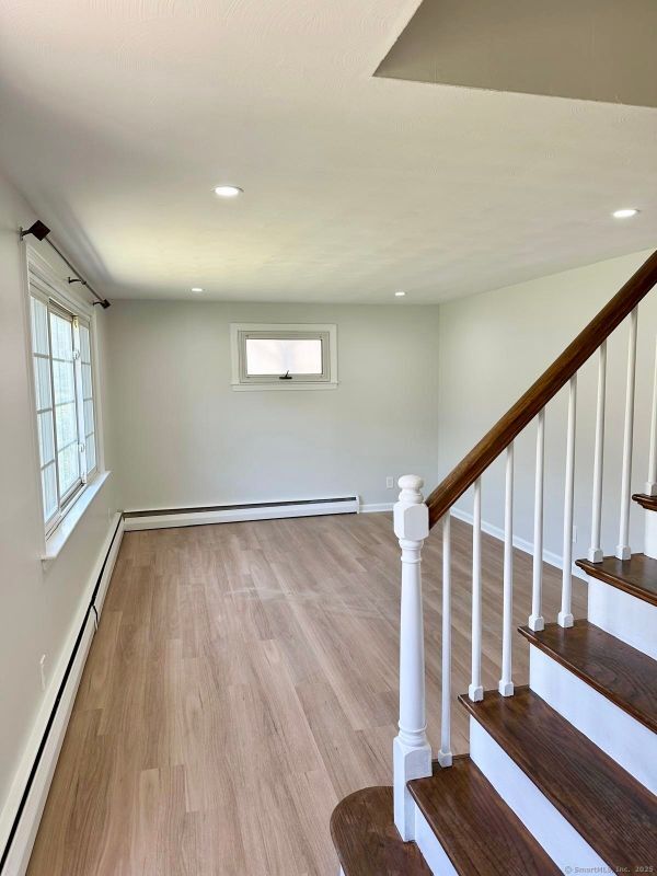 Foto principal - 46 Vance Rd