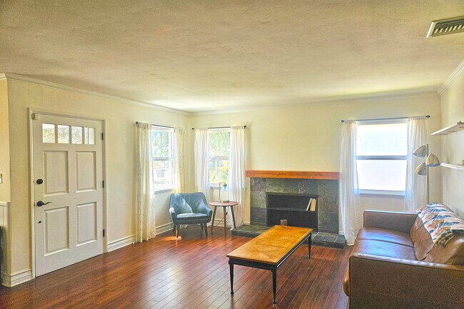 Foto del edificio - 436 N Cordova St