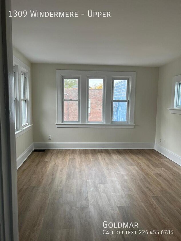 Renovated Walkerville 2Bedroom Upper Unit Apartment for Rent in