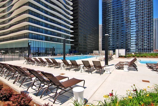 Building Photo - 225 N Columbus Dr