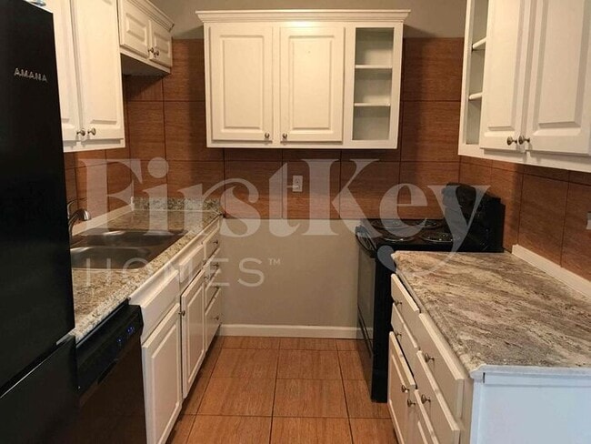Building Photo - 3404 Ridgecrest Drive