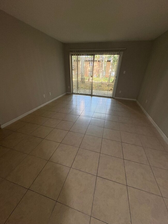 Building Photo - 219 Orchard Trace Ln