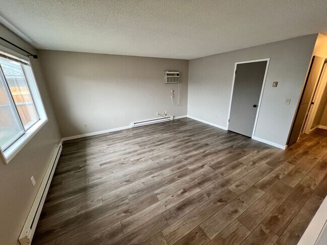 Foto del edificio - 2 Bed/1 Bath Apartment in Clarkston WA