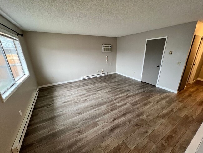 Building Photo - 2 Bed/1 Bath Apartment in Clarkston WA