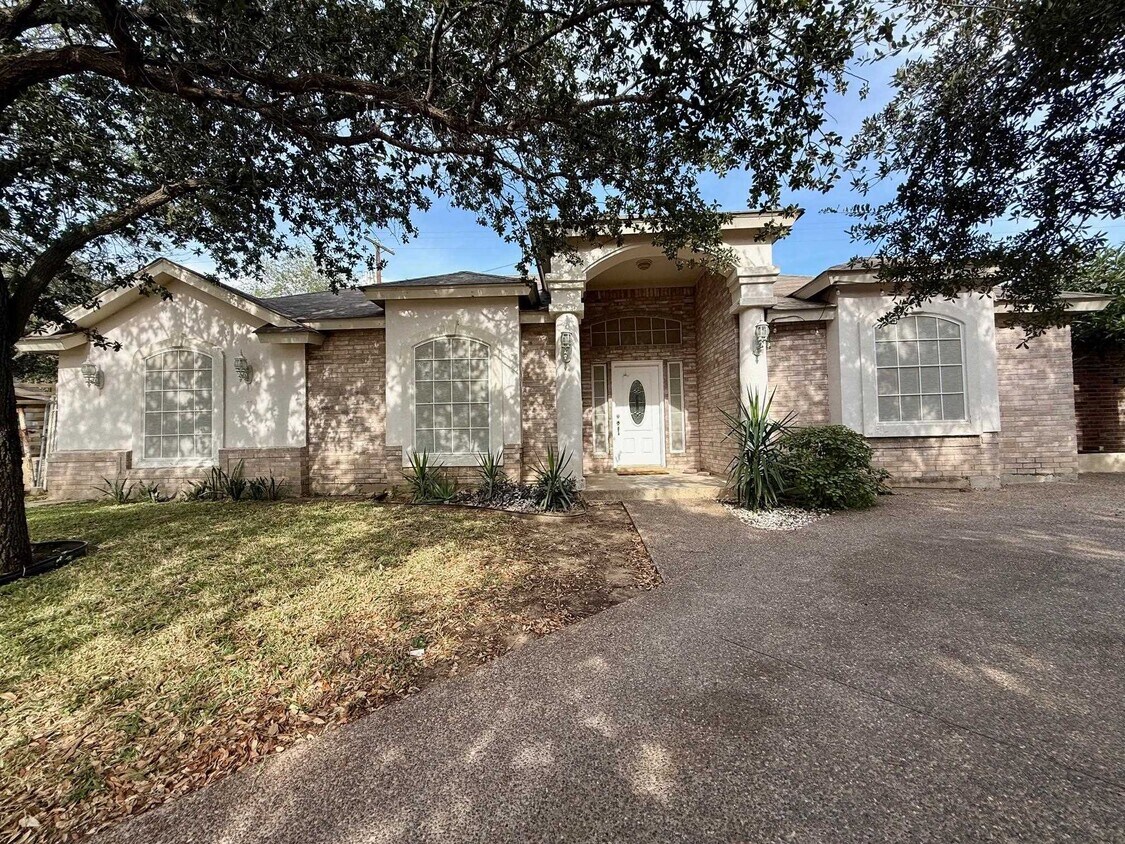 Primary Photo - 12613 River Bend Cir