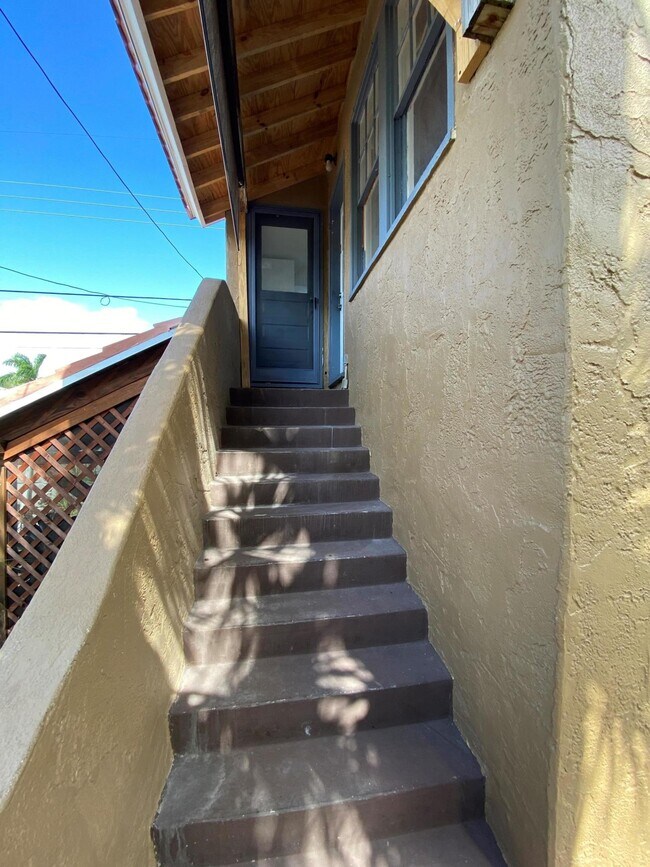 Building Photo - 203 Foresteria Dr