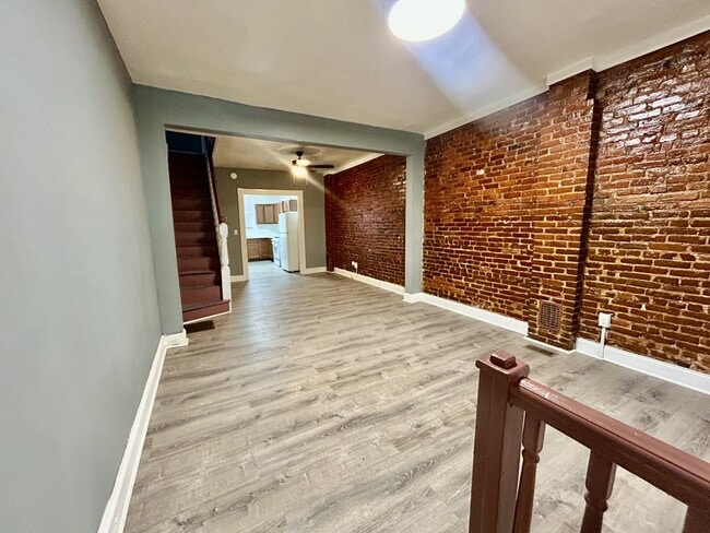 Foto del edificio - 1660 Normal Ave