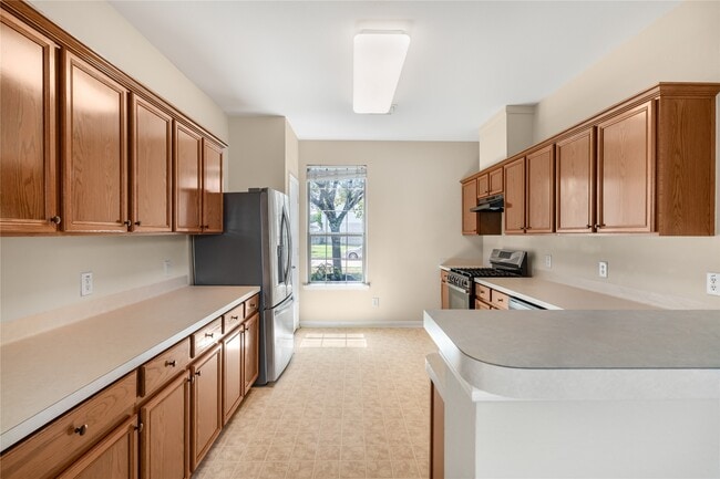 Foto del edificio - 2235 Rocky Hollow Ln