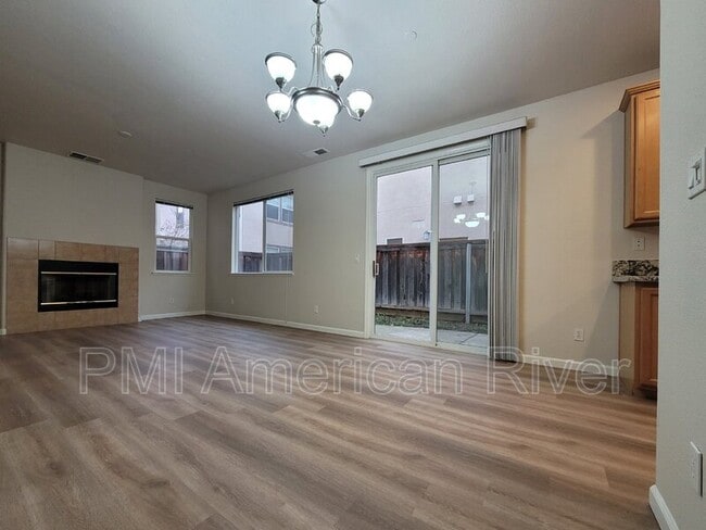 Foto del edificio - 8143 Crystal Walk Cir