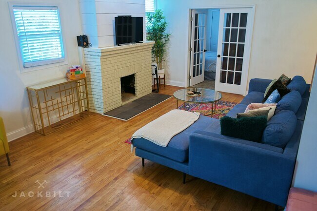 Foto del edificio - 1378 Oak St SW