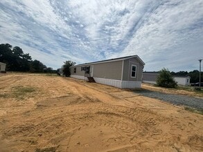 Building Photo - 190 Rosewood Ave
