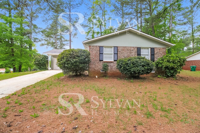 Building Photo - Where Charm Meets Comfort