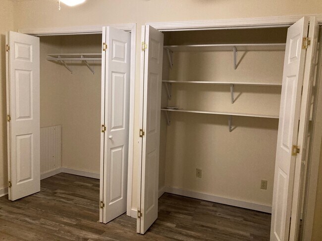 Foto del edificio - 625 Windcrest Dr