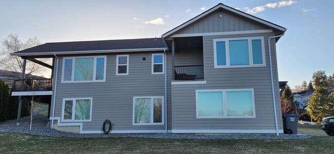 Building Photo - Furnished 4 bedroom/2.5 bath in Manson - A...