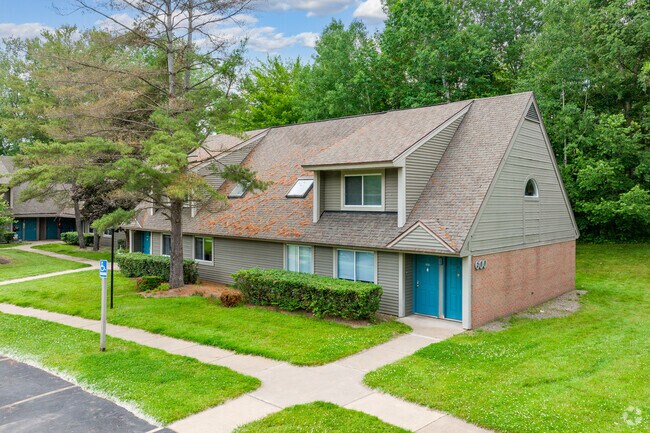 Edificio 600 - Meadowbrook Estates