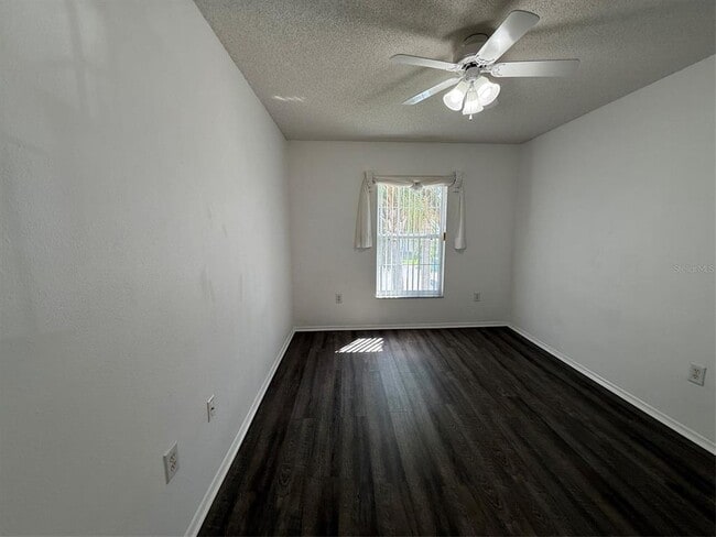 Building Photo - 13348 Fairway Glen Dr