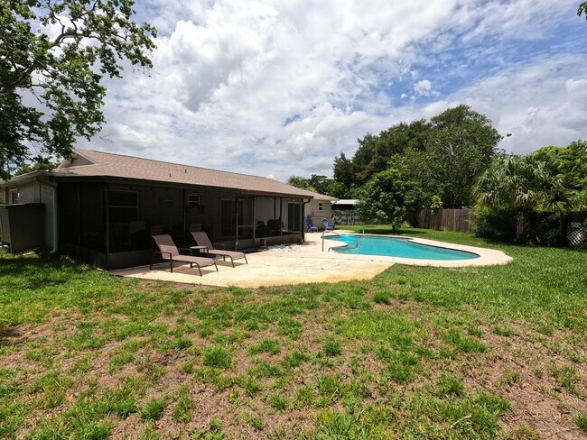 Building Photo - 1539 Huff Ct
