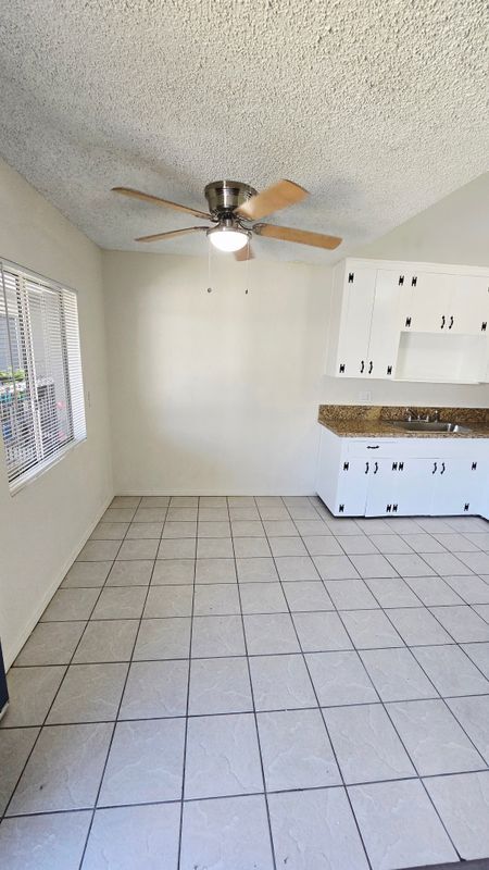 Foto del edificio - 1210 W Stoneridge Ct