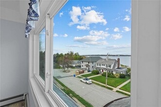 Building Photo - 17 Selkirk Rd