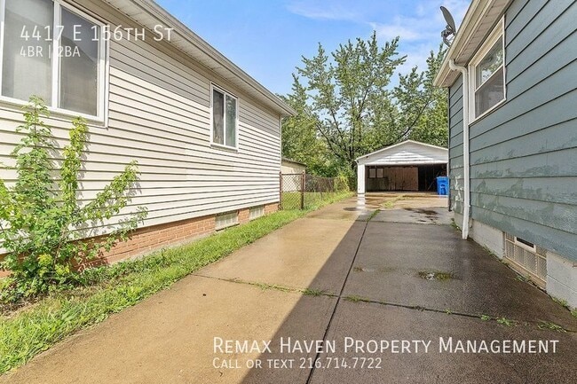 Building Photo - 4417 E 156th St, Cleveland - Spacious 4 Be...