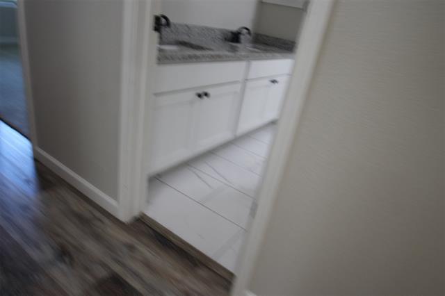 Building Photo - 2024 Spicewood Rd
