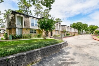 Building Photo - 12633 Memorial Dr