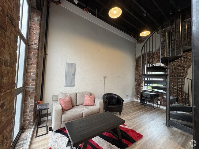 Building Photo - Brick & Beam Lofts