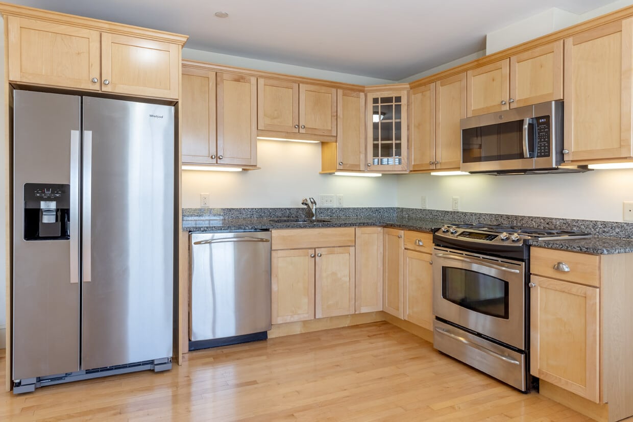 868 Highland Ave Unit 202, Needham, MA 02494 Condo for Rent in