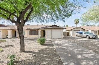 Building Photo - 2906 E Impala Ave